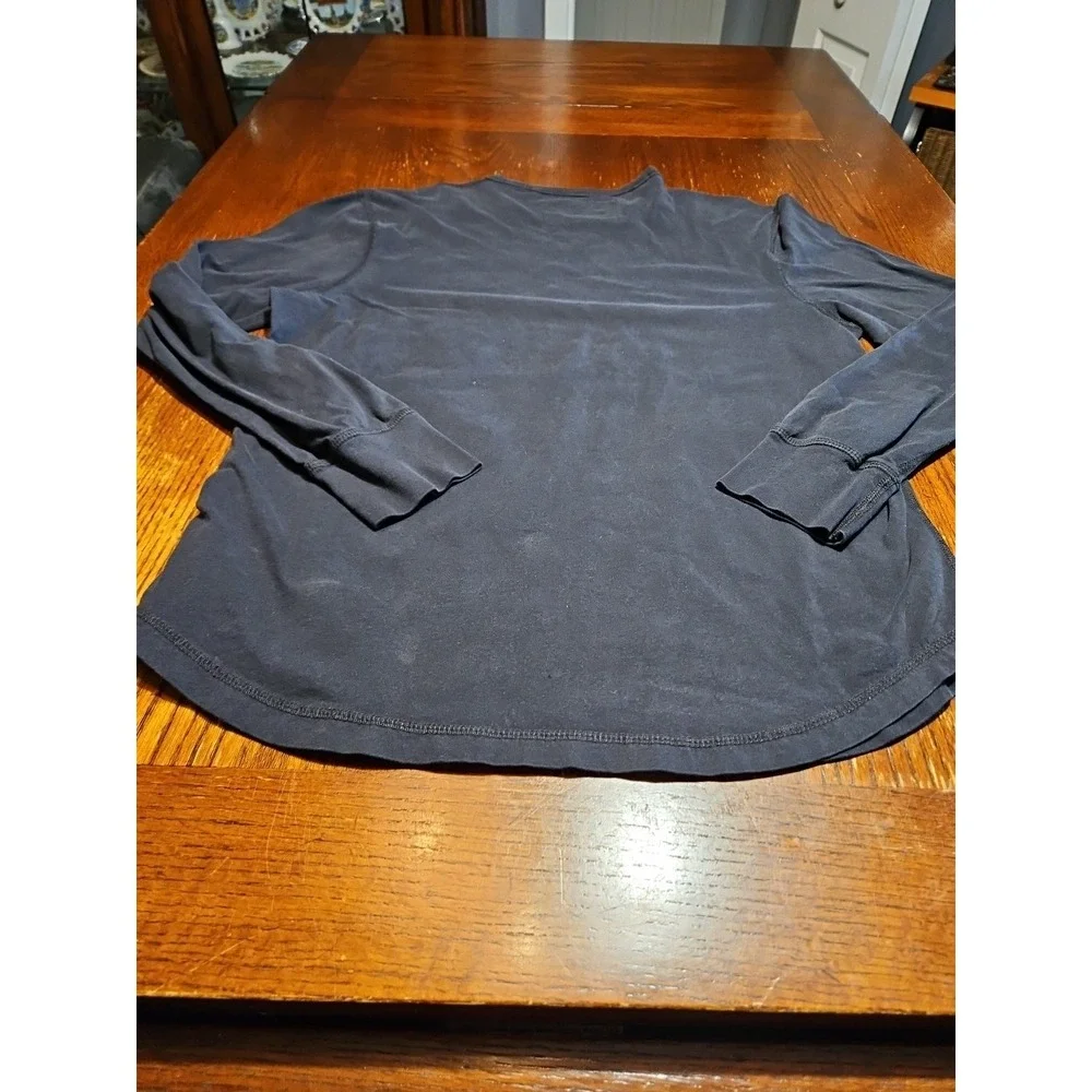 True Religion Black Long sleeve T Shirt W Graphics On Front (Stain & Hole (A752)